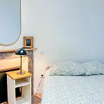 Grand Avec Piscine דירה