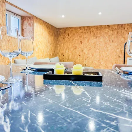 Grand Avec Jacuzzi *